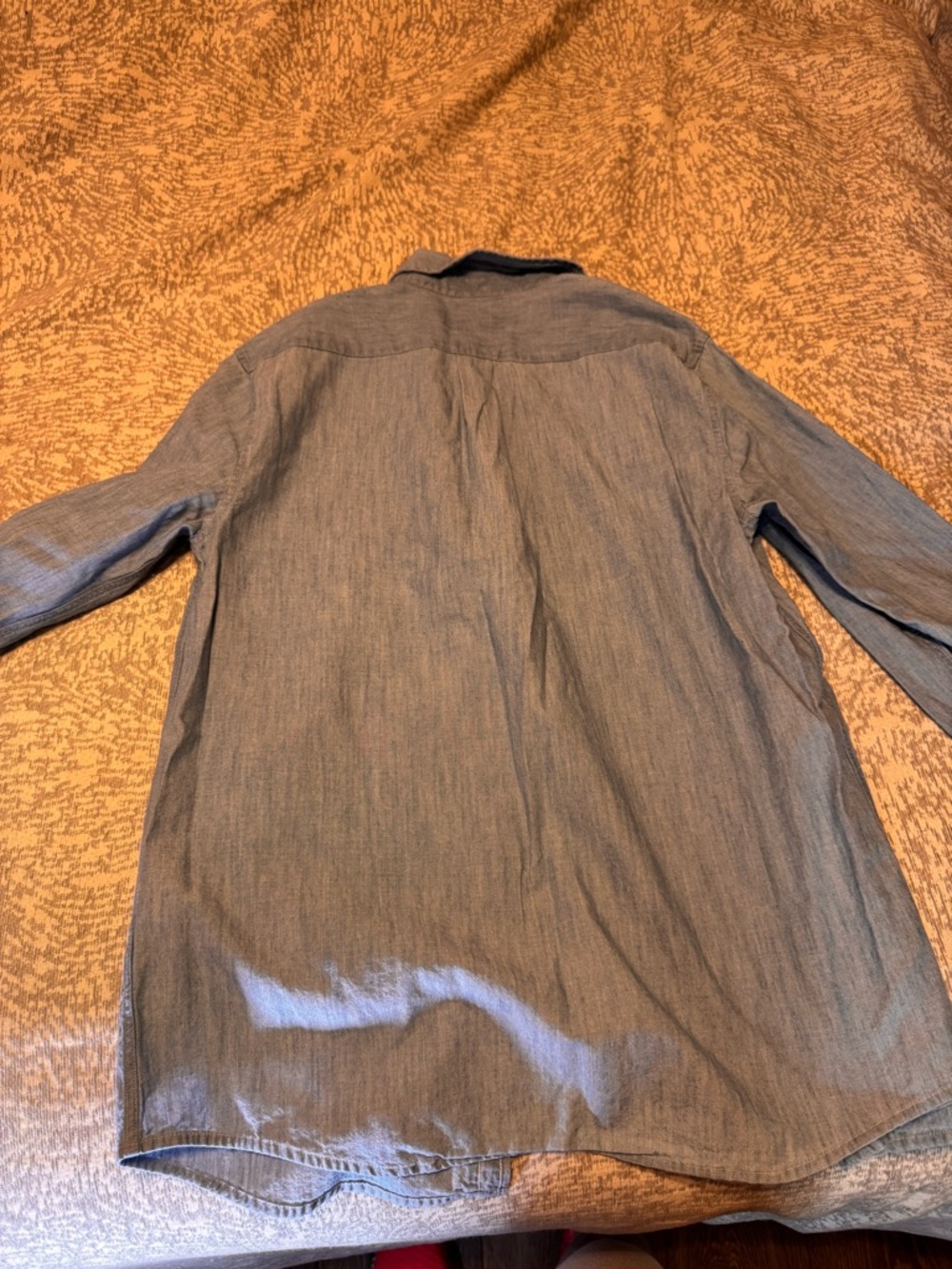 Vineyard Vines Chambray Button-Down Shirt with Whale Logo - Light Blue - Picture 5 of 5